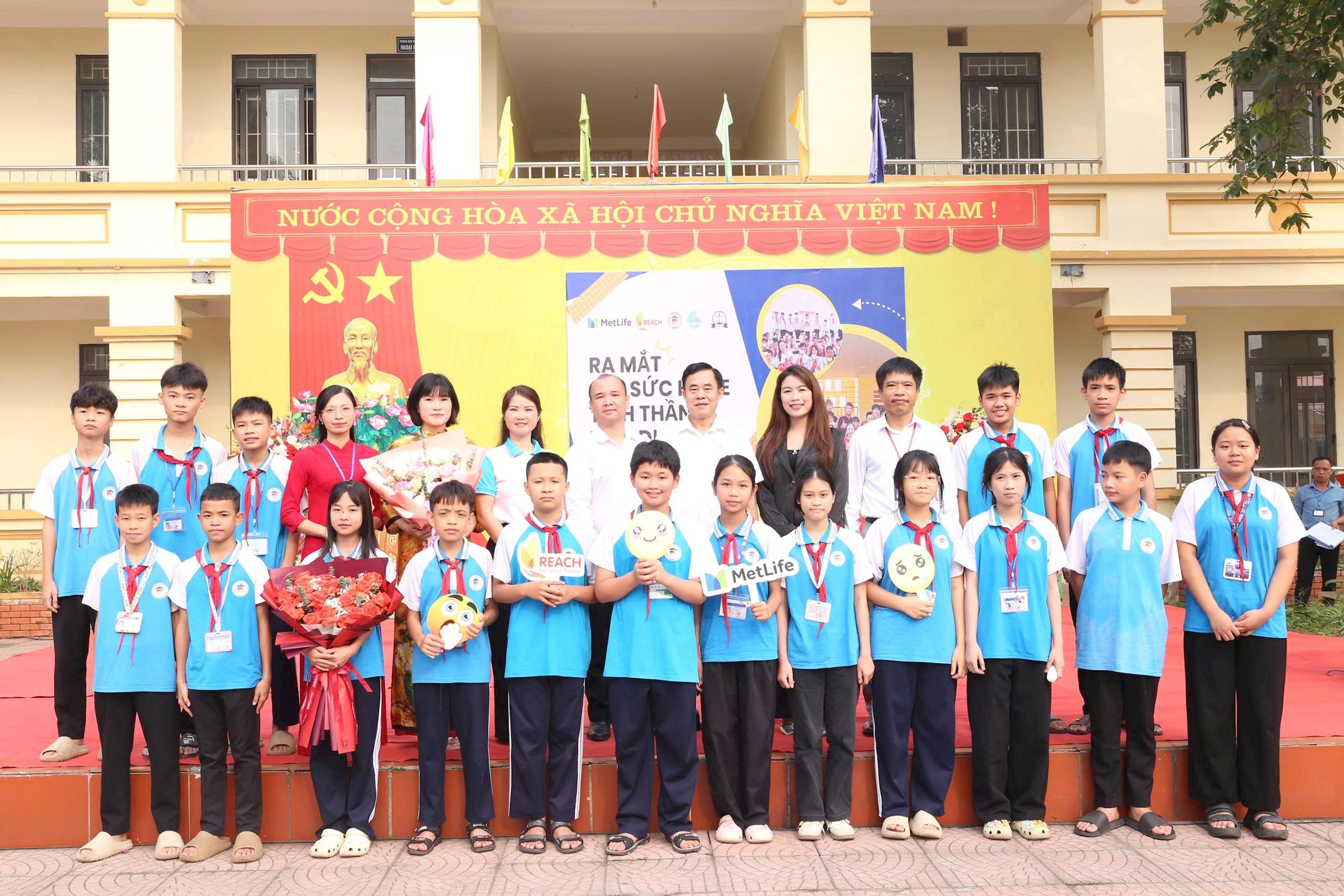 Xã Bất Bạt chung tay bảo vệ phụ nữ và trẻ em trên không gian mạng