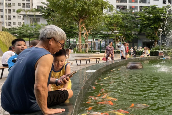 Thế hệ trung niên Việt: Chủ động "thiết kế" tuổi già để không làm gánh nặng cho con cái